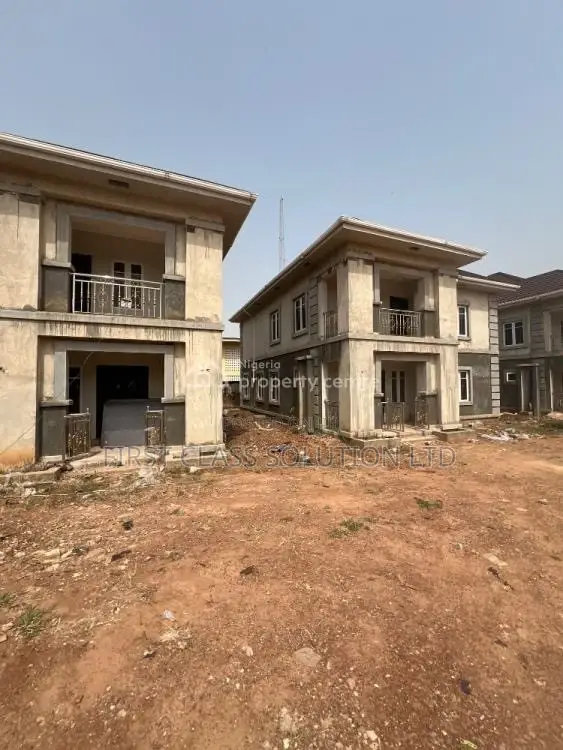 4bdrm Duplex in Enugu State for sale in Enugu State