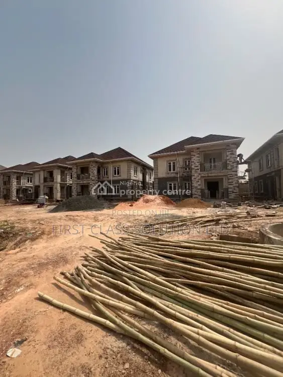 4bdrm Duplex in Enugu State for sale in Enugu State