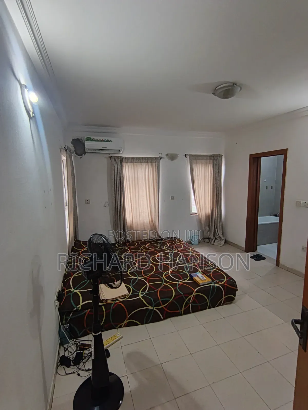 3bdrm Apartment in Oniru-Victoria for sale in Victoria Island Extension