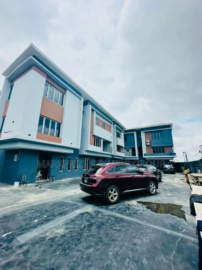 4bdrm Duplex in Ogudu Gra Lagos for rent in Ogudu GRA