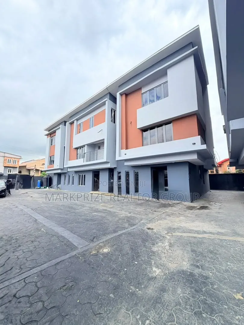 4bdrm Duplex in Ogudu Gra Lagos for rent in Ogudu GRA