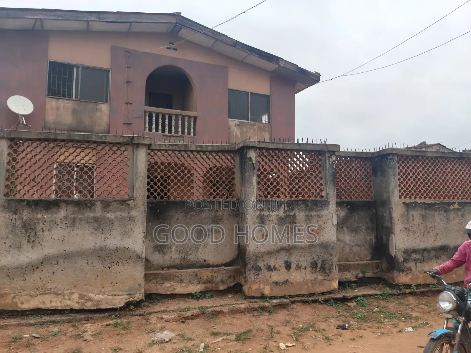 20bdrm Block of Flats in Delamo, Alakuko for sale in Alakuko