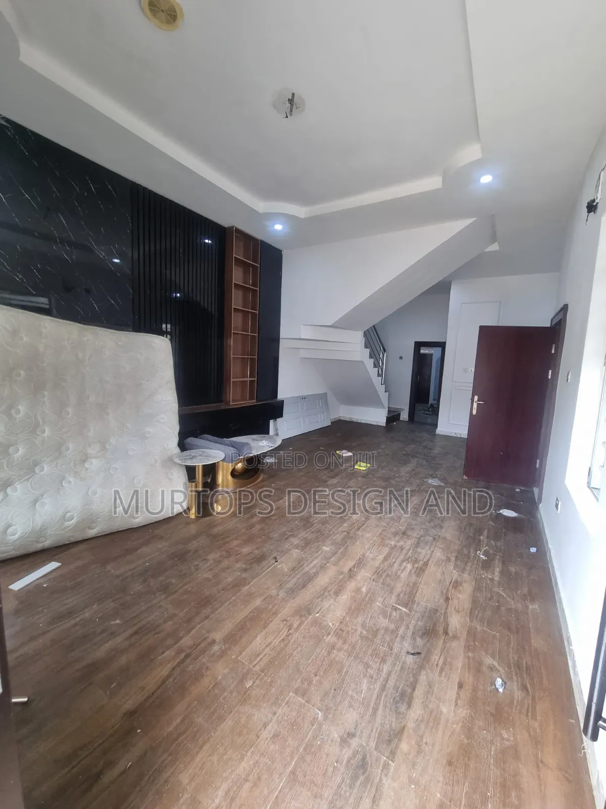 Studio Apartment in Chevron for rent in Chevron