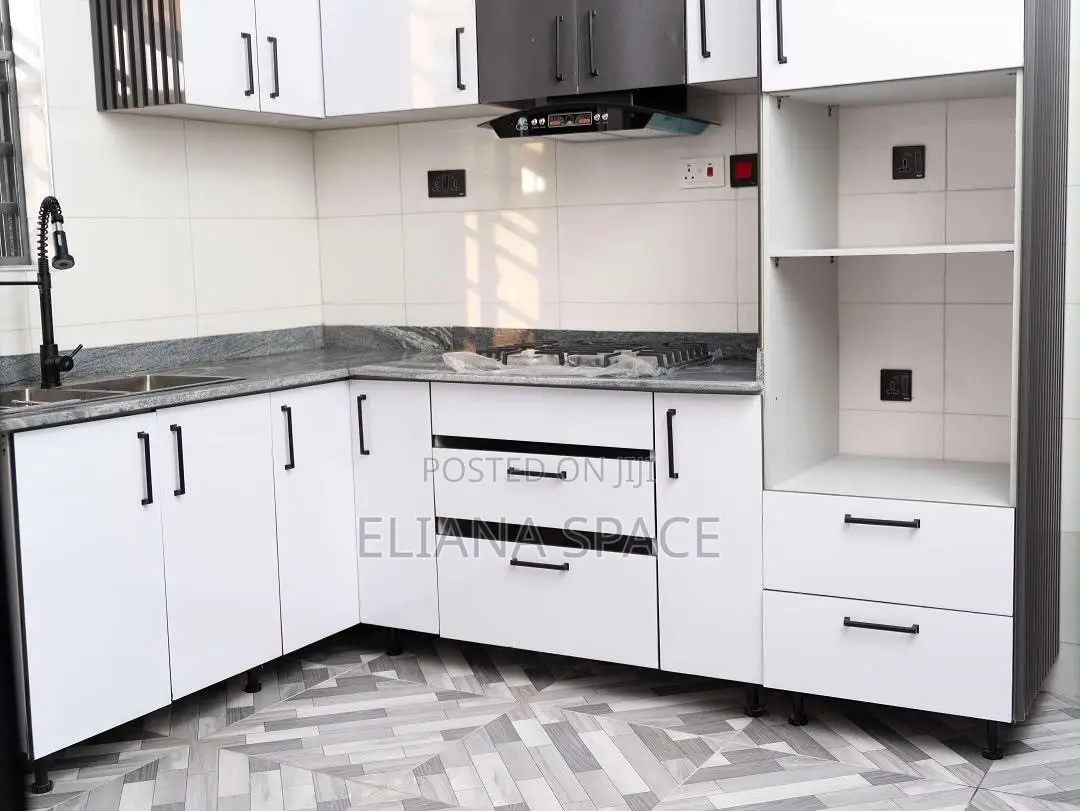 2bdrm Townhouse/Terrace in Lekki Scheme Ii for sale in Lekki Phase 2