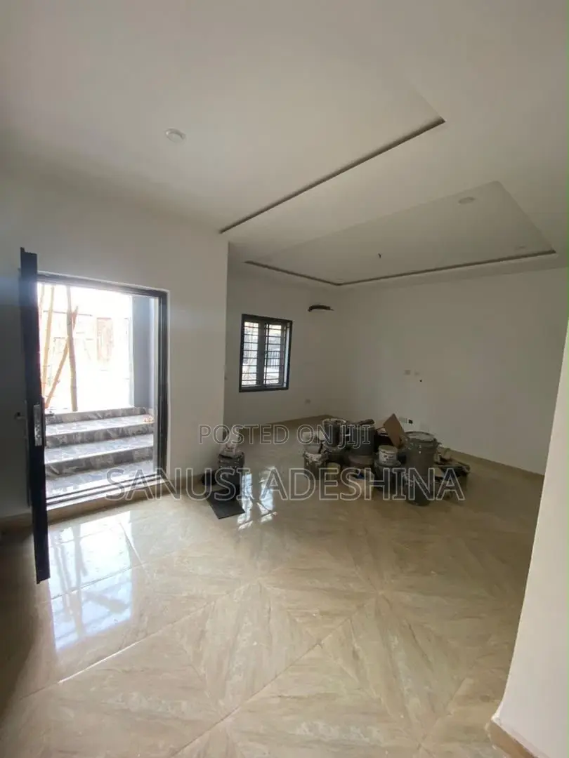 3bdrm Block of Flats in Gwarimpa Estate By, Gwarinpa for rent in Gwarinpa