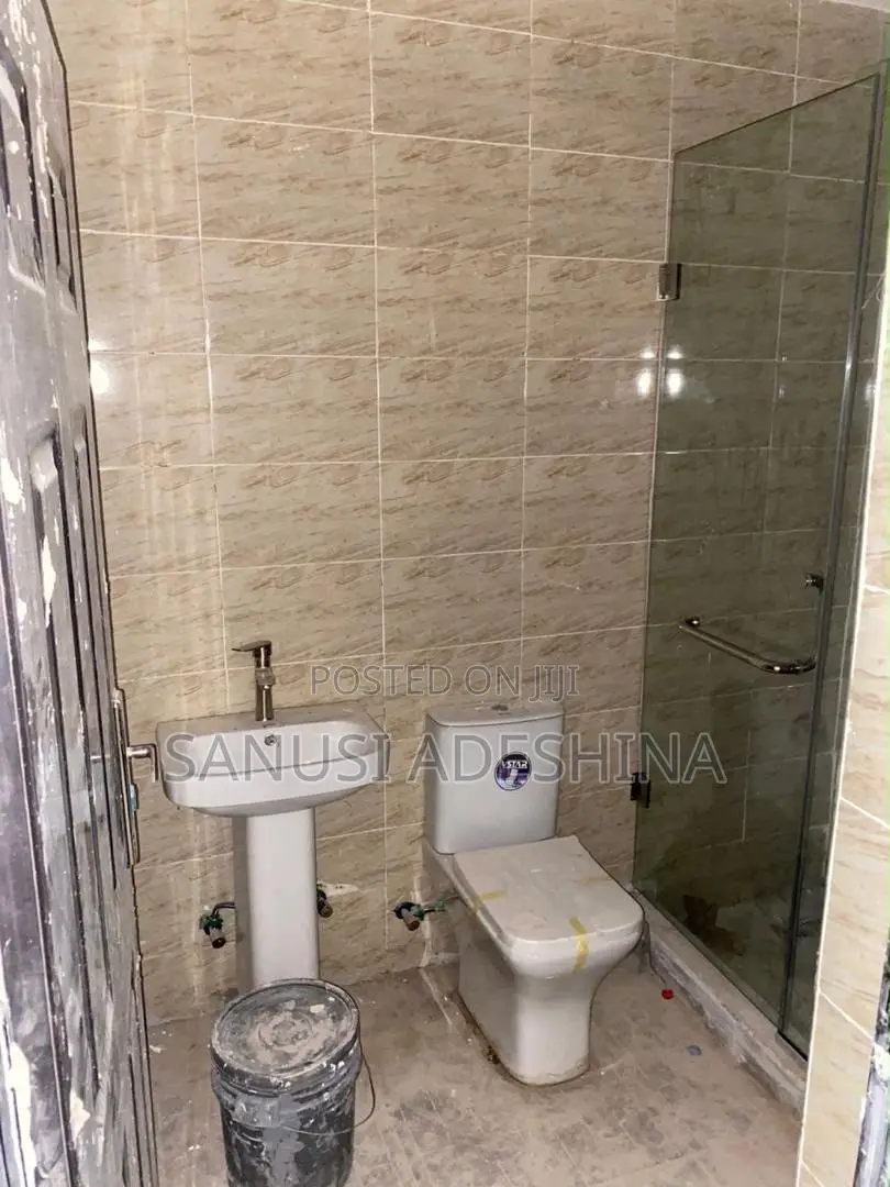 3bdrm Block of Flats in Gwarimpa Estate By, Gwarinpa for rent in Gwarinpa