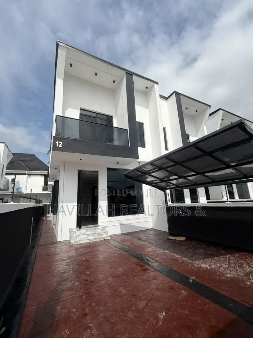 4bdrm Duplex in Orchid Road, Lekki for sale in Lekki Phase 1