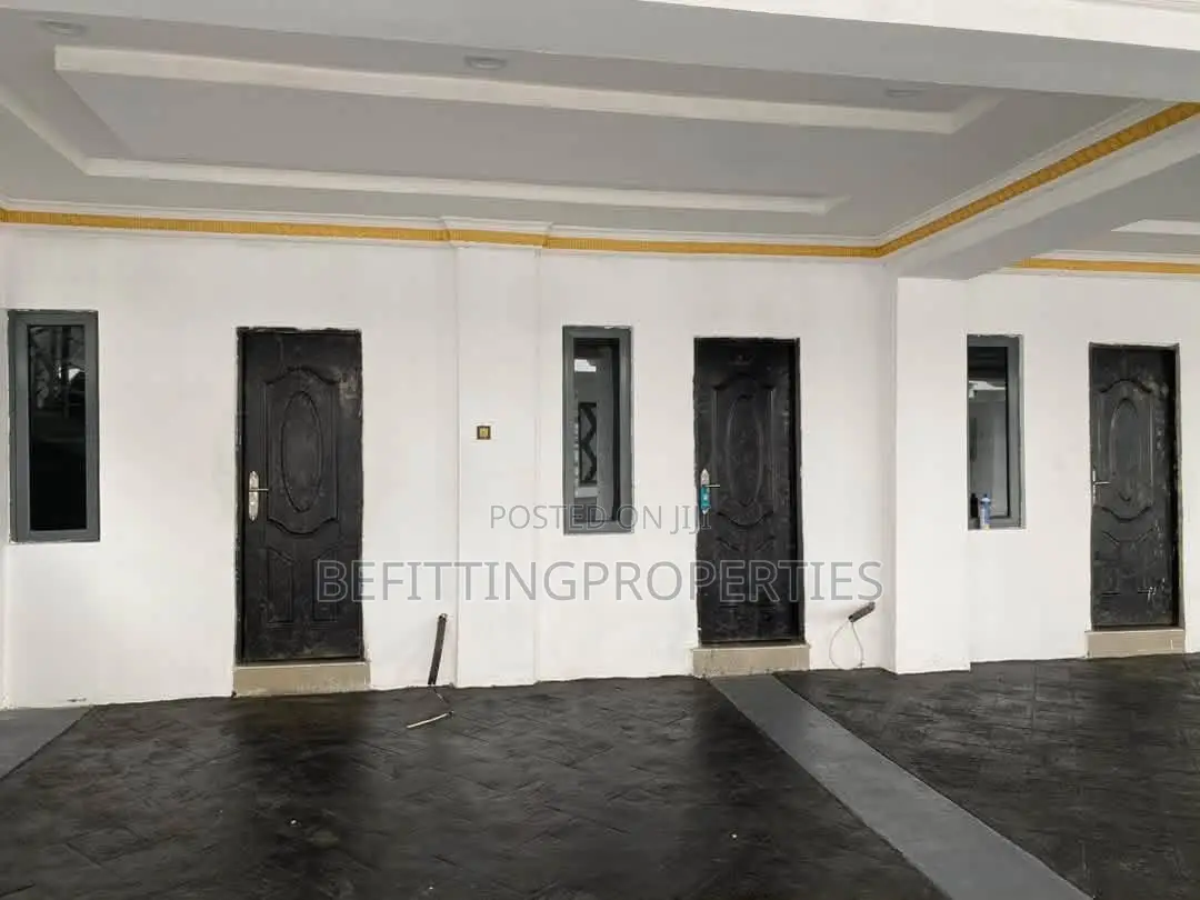 4bdrm Duplex in Lekki Phase 1 for sale in Lekki Phase 1