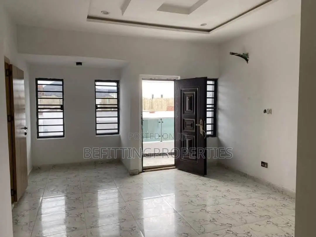4bdrm Duplex in Lekki Phase 1 for sale in Lekki Phase 1