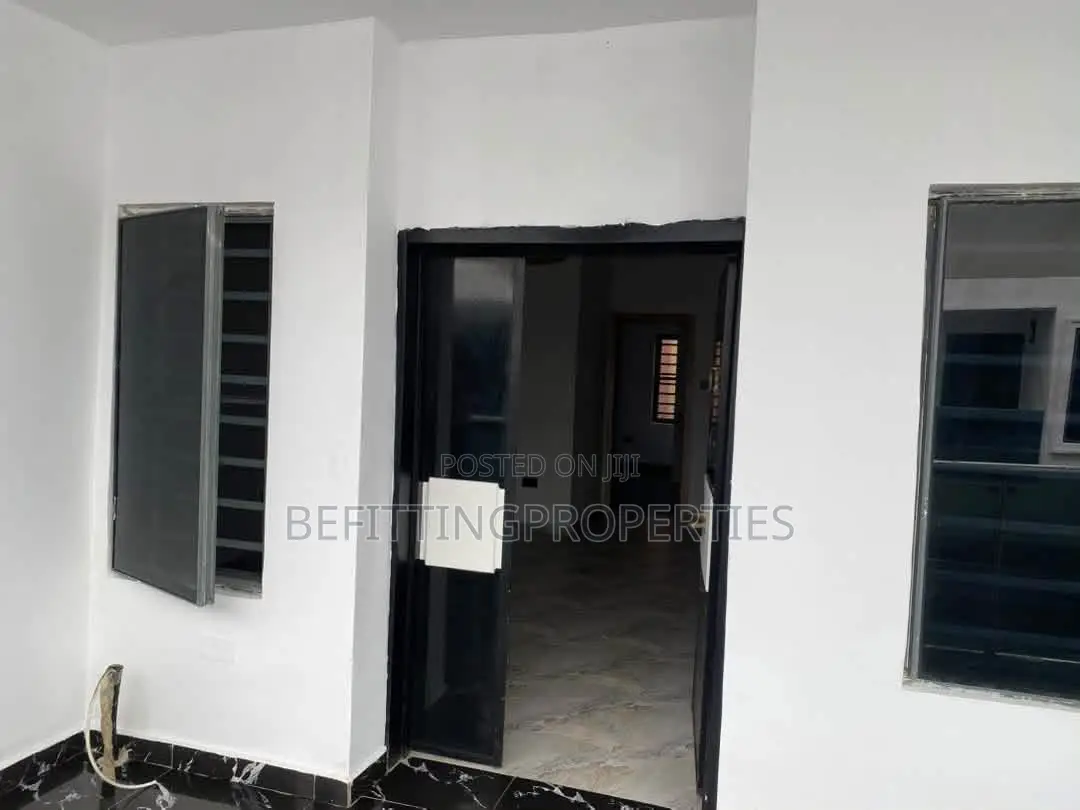 4bdrm Duplex in Lekki Phase 1 for sale in Lekki Phase 1