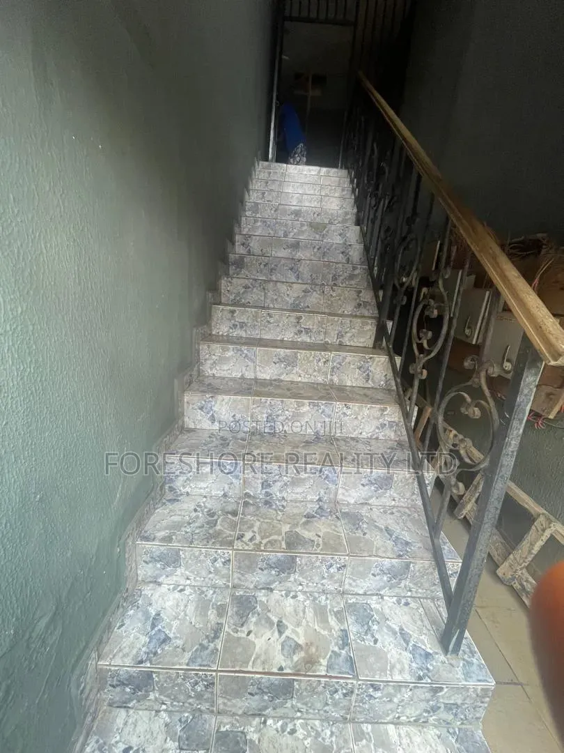 3bdrm Apartment in Magodo Phase 2 for rent in GRA Phase 2 Shangisha