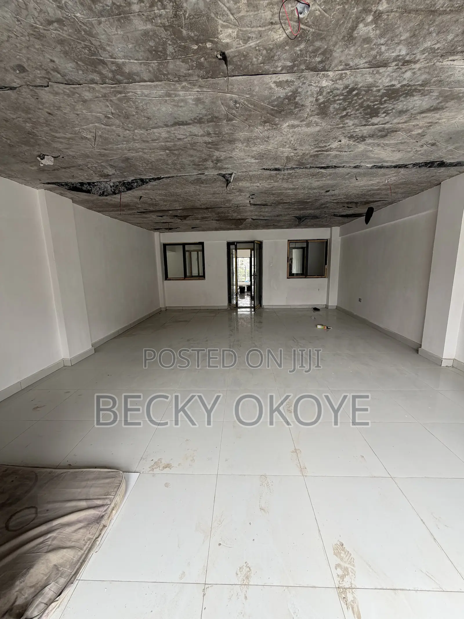 Office/Shop Space for Sale in Zone 8 / Wuse