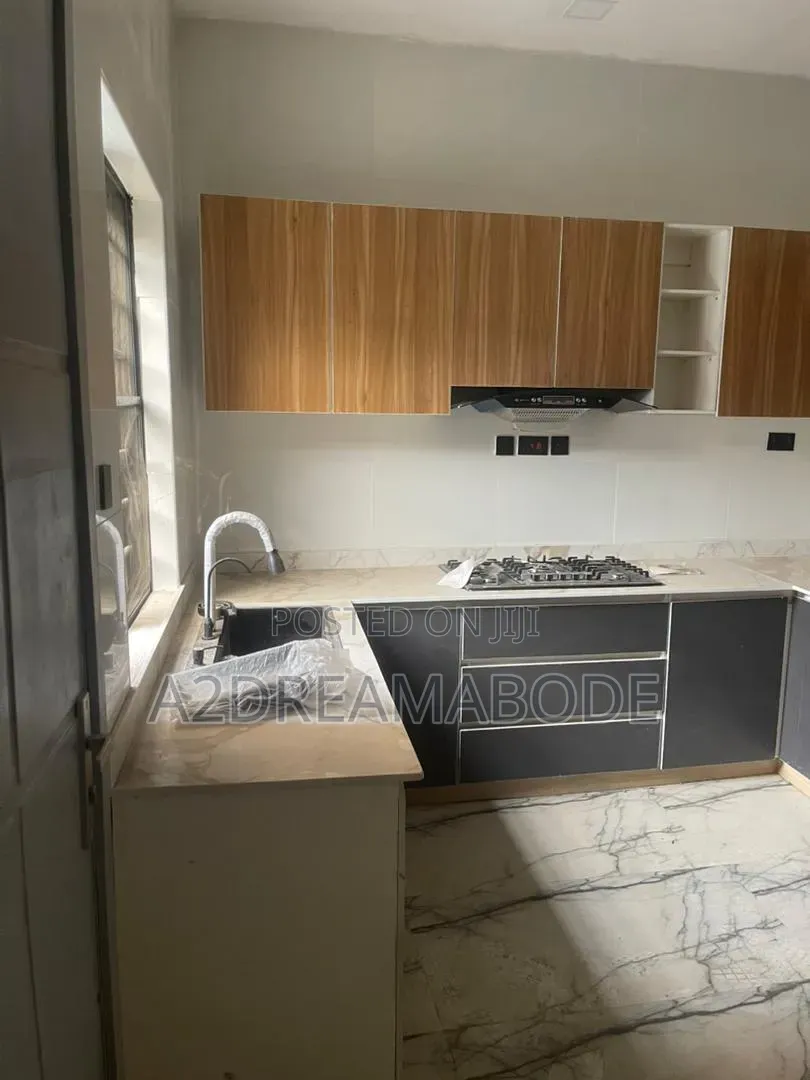 3bdrm Duplex in Ikosi for rent in Ketu-Ikosi