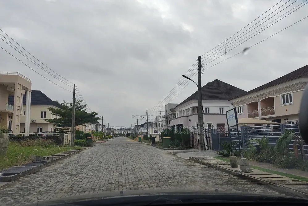 889sqm of Residential Bareland in Osapa london