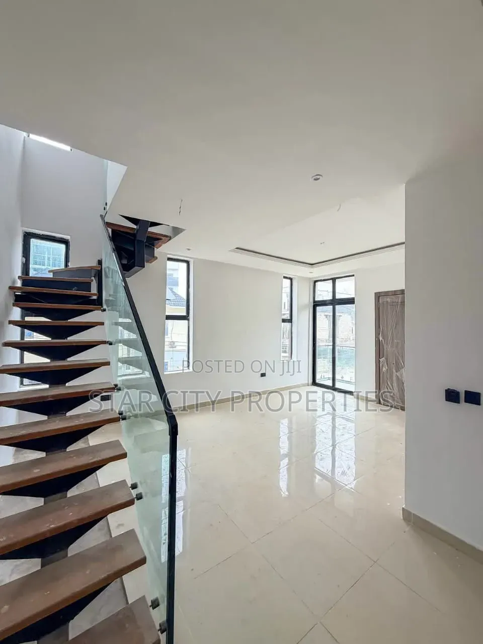 3bdrm Maisonette in Ikate for sale in Ikate
