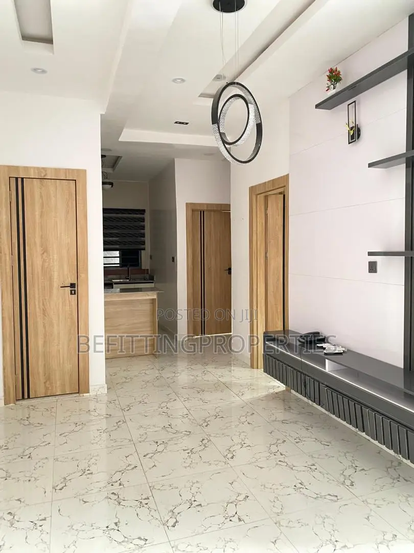 2bdrm Apartment in Chevron for sale in Chevron
