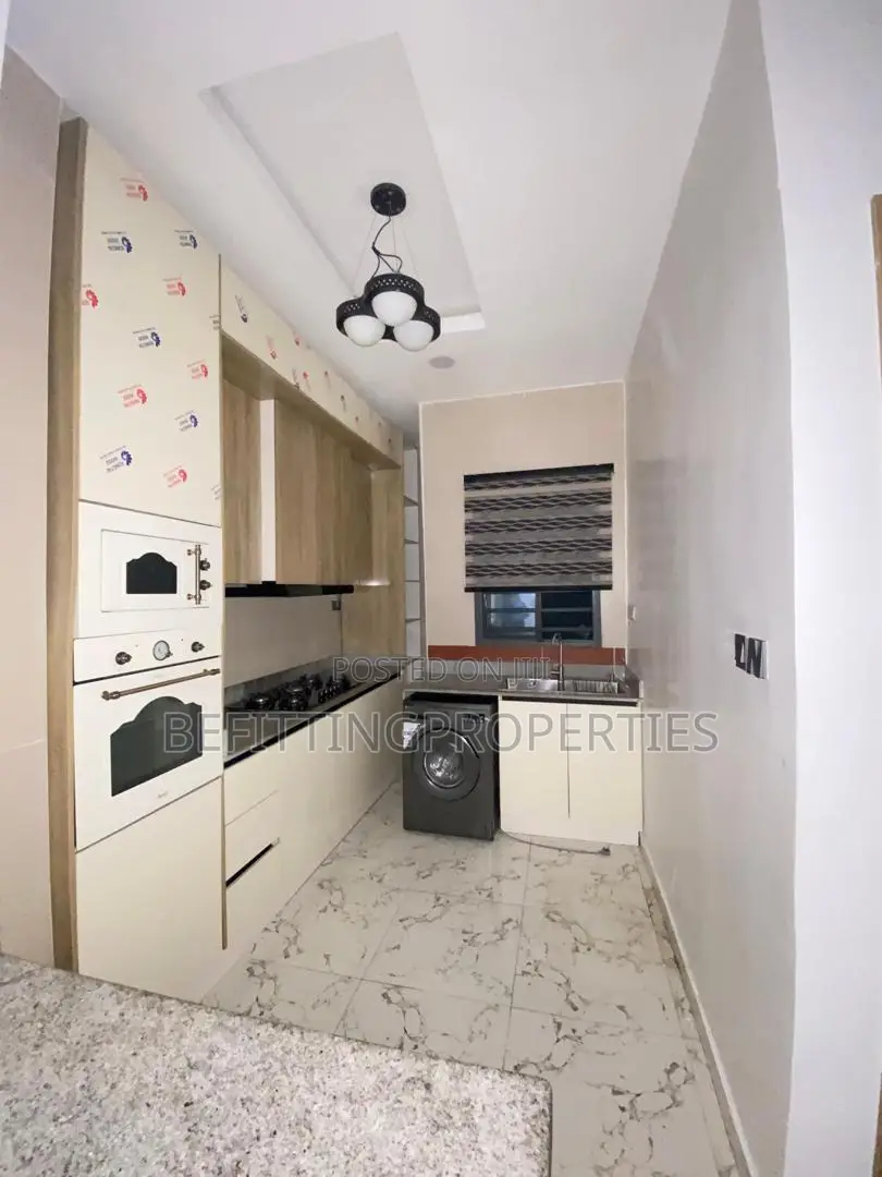 2bdrm Apartment in Chevron for sale in Chevron