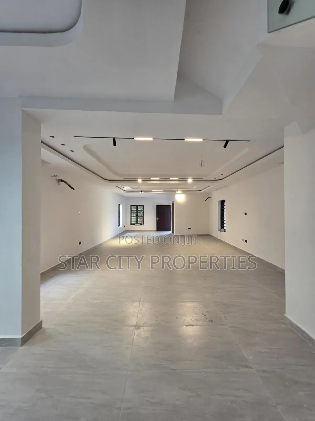 5bdrm Duplex in Lekki Phase 1 for sale in Lekki Phase 1