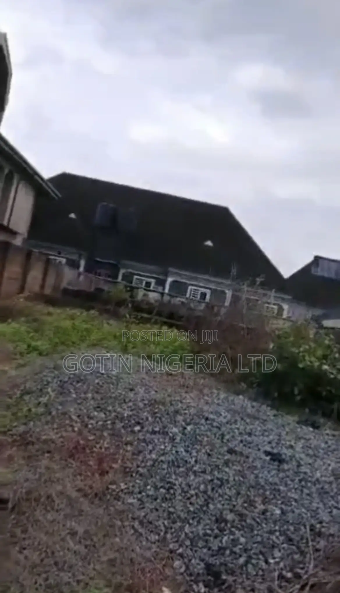 50×100ft Land With Building at DPC Level for Sale in Benin City