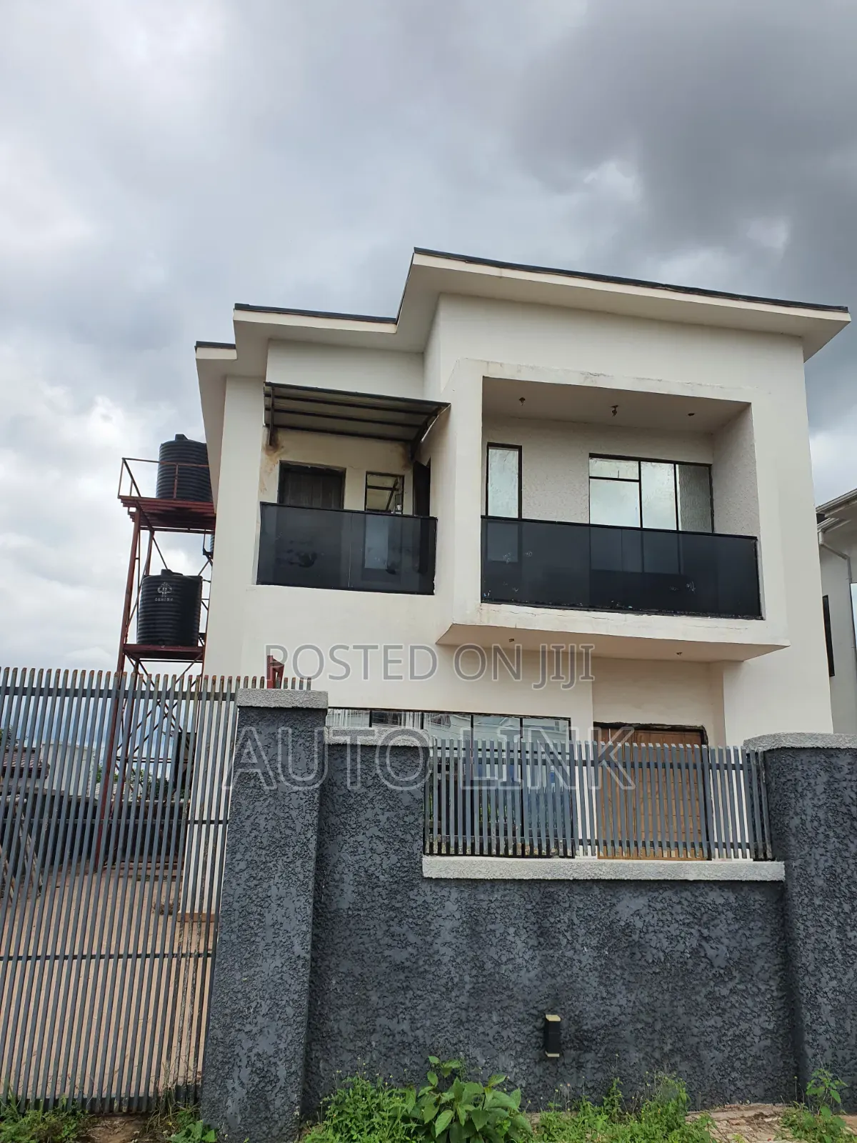 4bdrm Duplex in Enugu for rent in Enugu