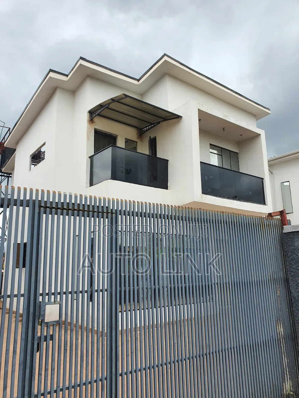 4bdrm Duplex in Enugu for rent in Enugu