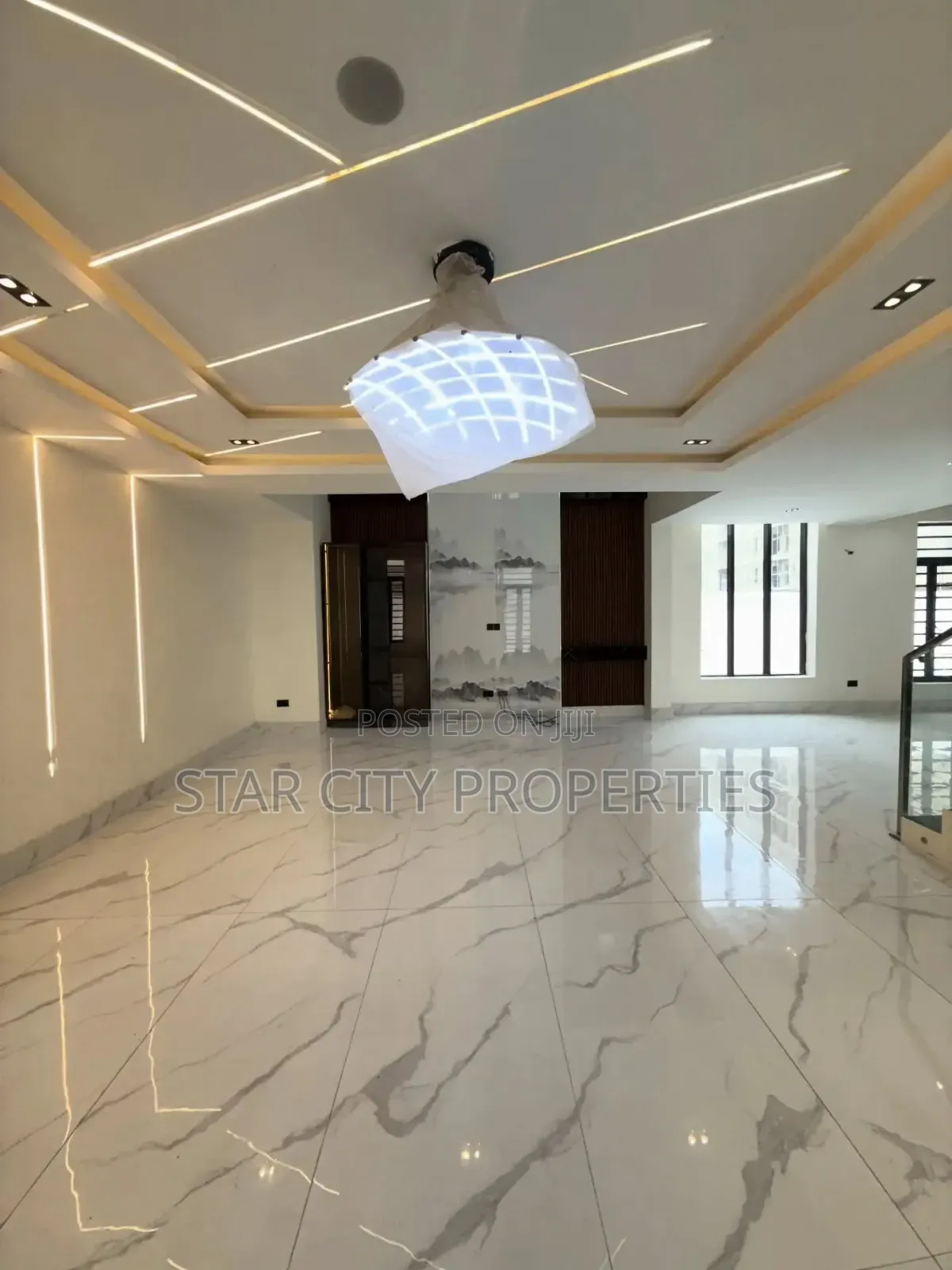 5bdrm Duplex in Lekki for sale in Lekki Phase 1