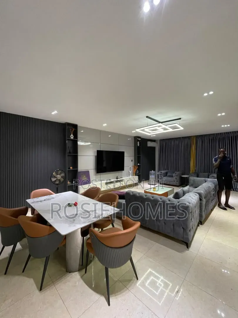 Furnished 4bdrm Duplex in Agungi for rent in Agungi