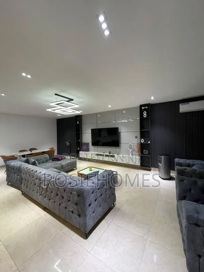Furnished 4bdrm Duplex in Agungi for rent in Agungi