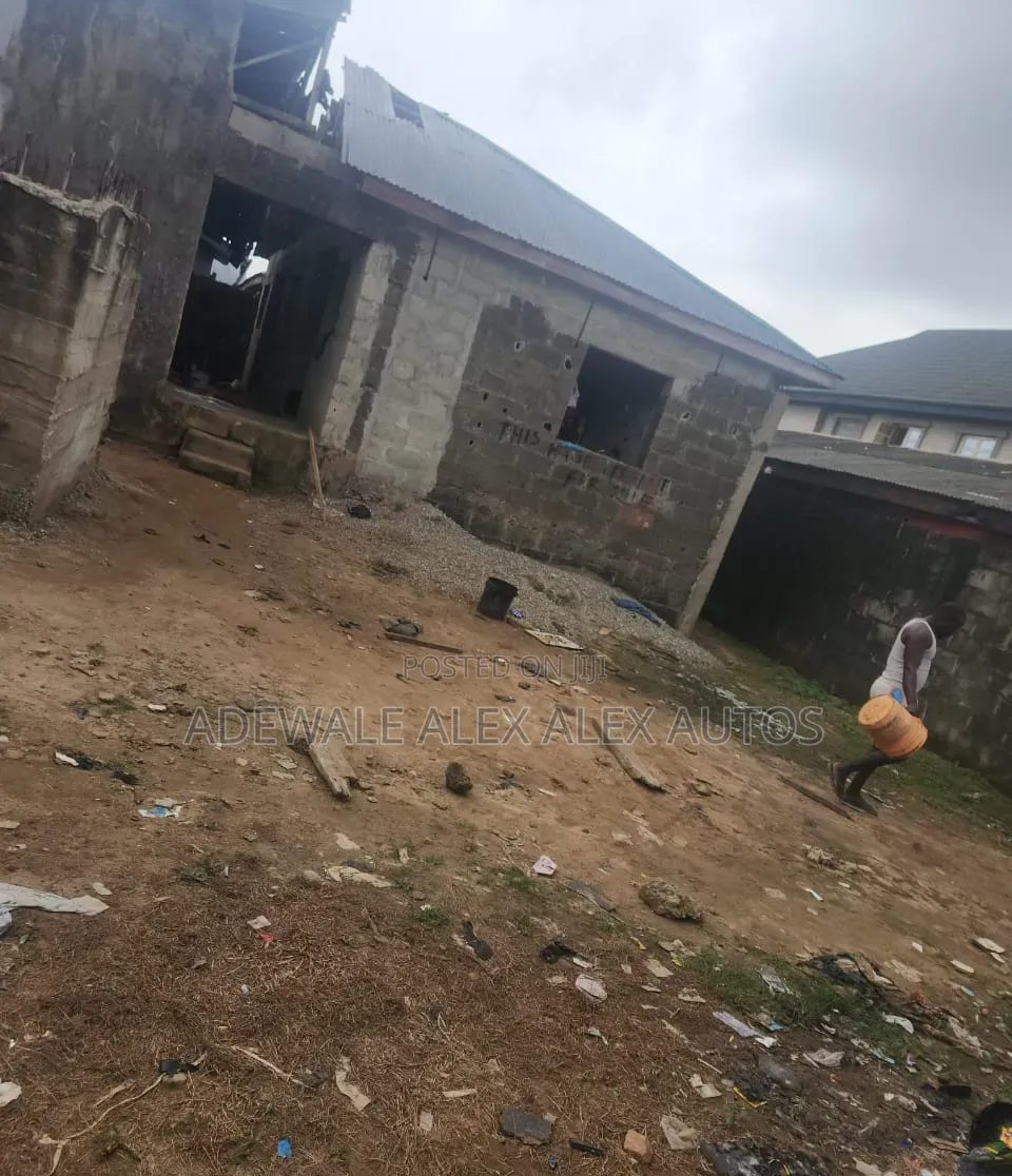 Furnished Mini Flat in Igando / Ikotun/Igando for sale in Igando / Ikotun/Igando