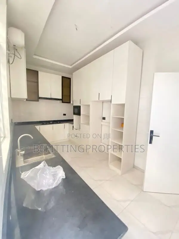 4bdrm Duplex in Ajah for sale in Ajah