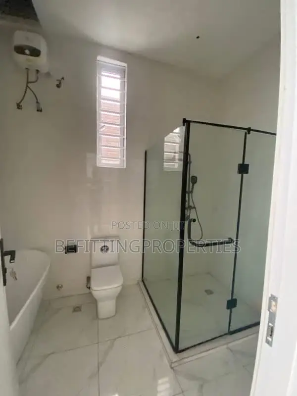 4bdrm Duplex in Ajah for sale in Ajah