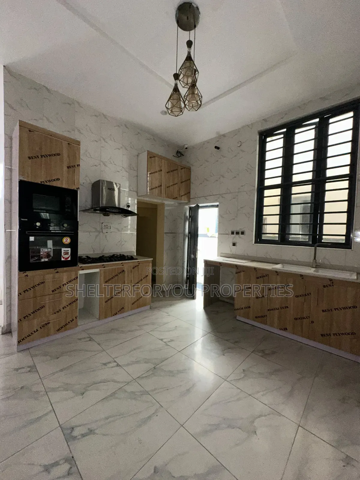 4bdrm Duplex in Ikota for rent in Ikota