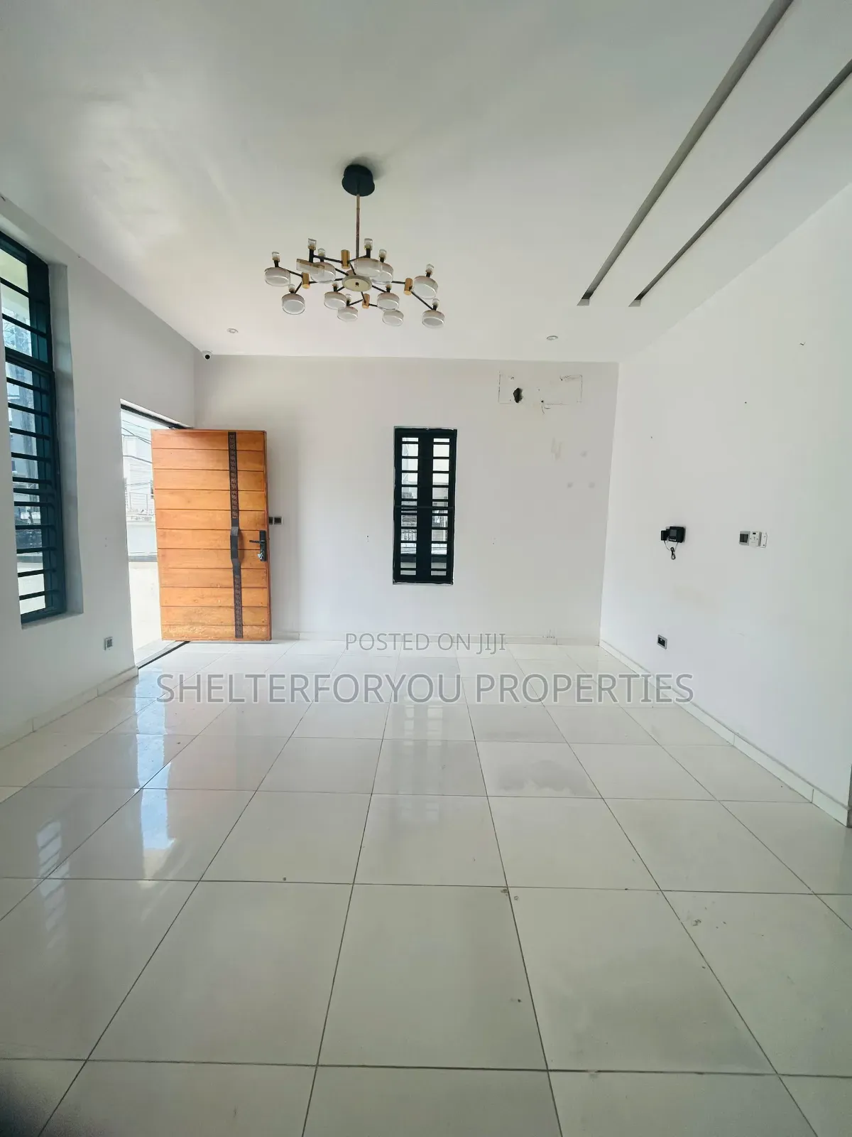 4bdrm Duplex in Ikota for rent in Ikota
