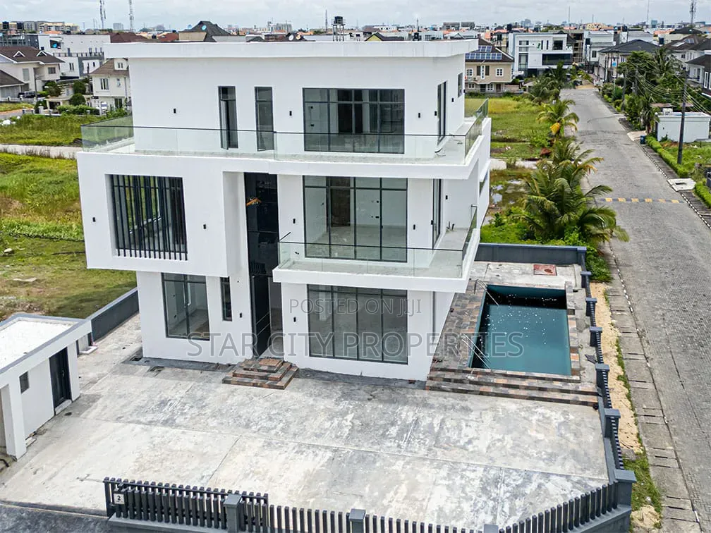 5bdrm House in Victory Park Estate, Osapa london for sale in Osapa london