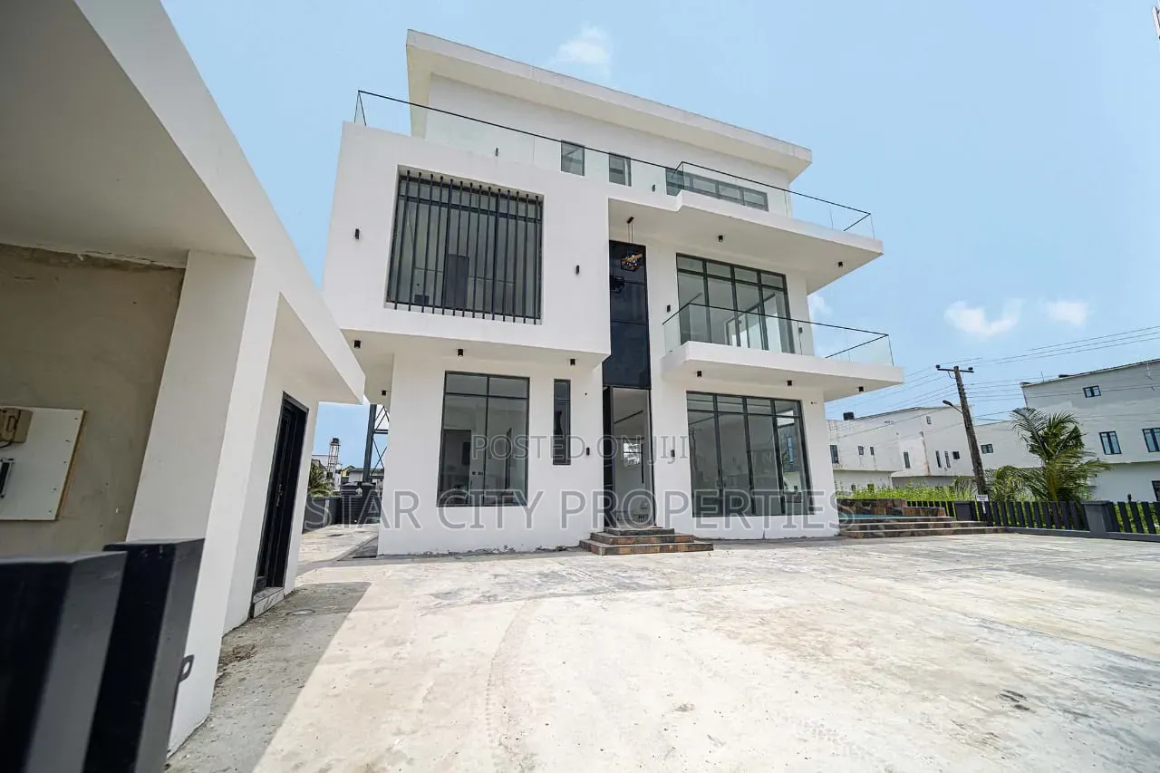 5bdrm House in Victory Park Estate, Osapa london for sale in Osapa london