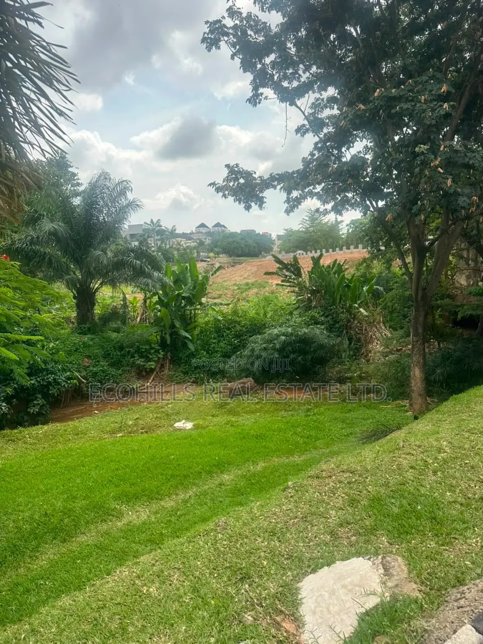 111 Hectare for Sale in Guzape District