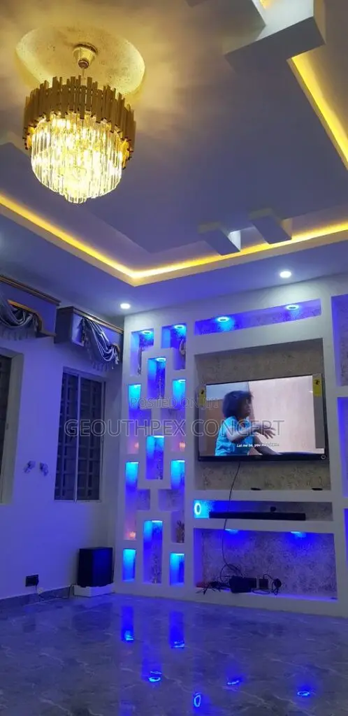 Furnished 4bdrm Bungalow in Akala Express for sale in Akala Express