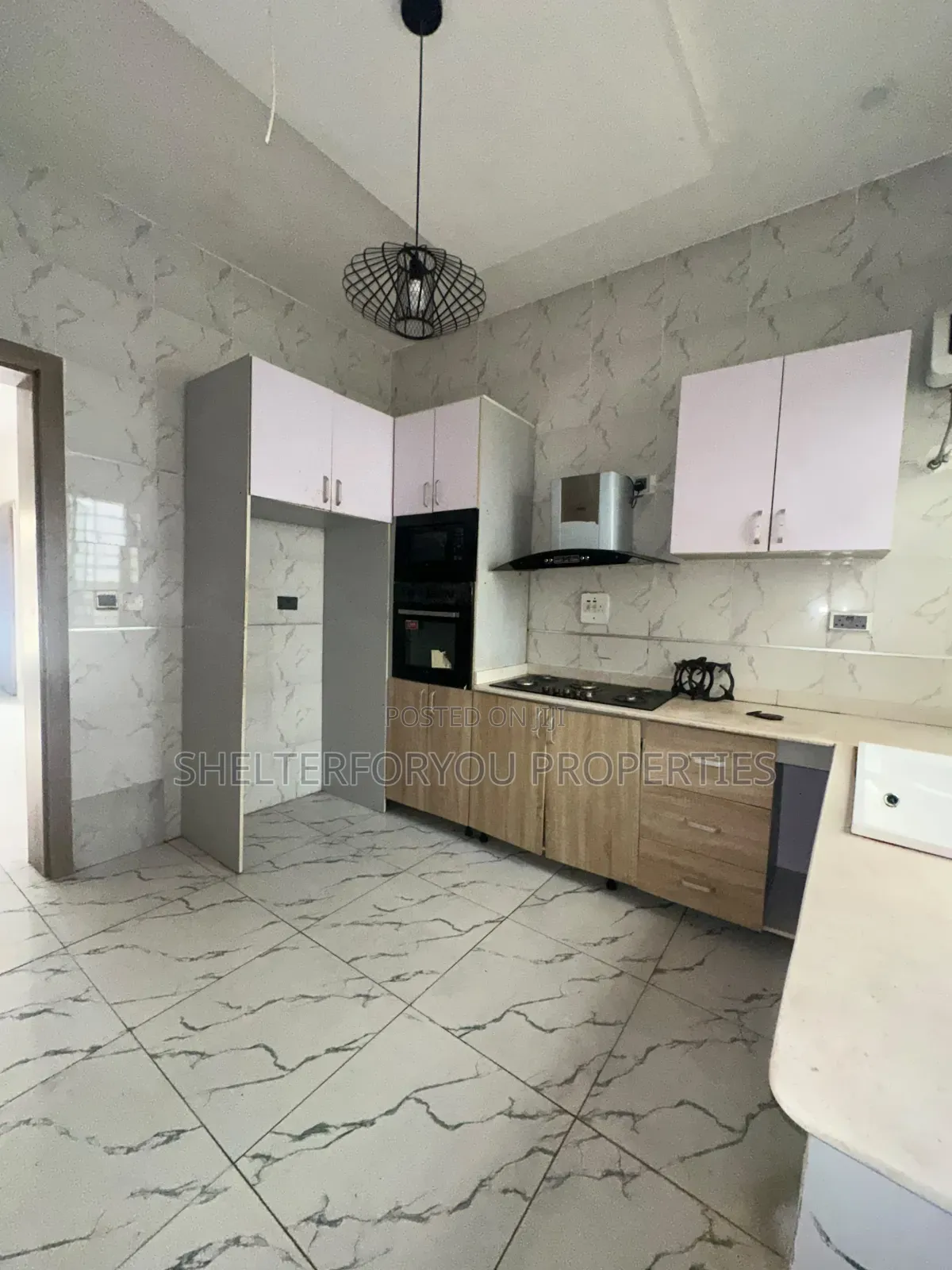 4bdrm Duplex in Ikota for rent in Ikota