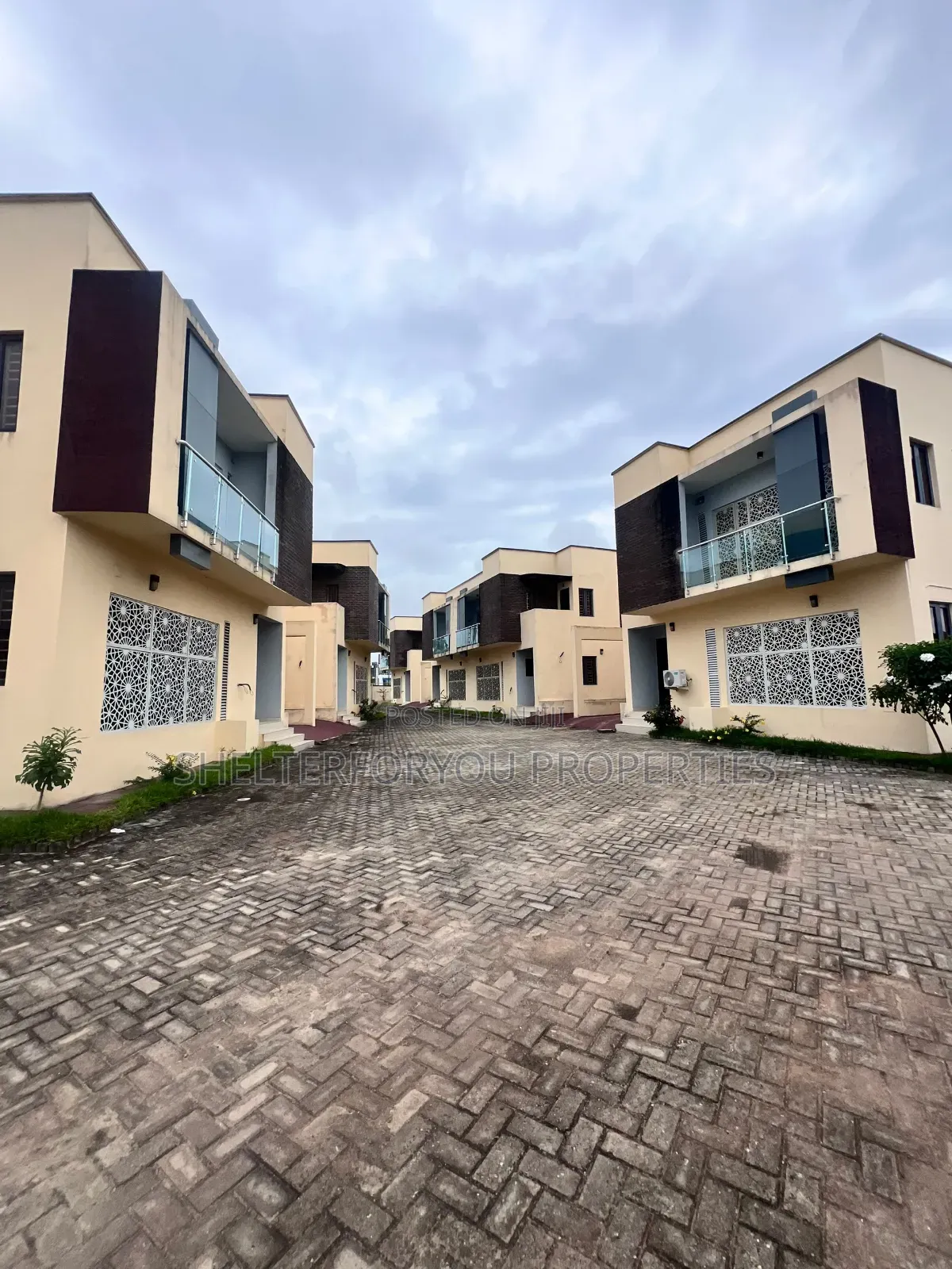 4bdrm Duplex in Off Lekki-Epe Expressway for rent in Off Lekki-Epe Expressway