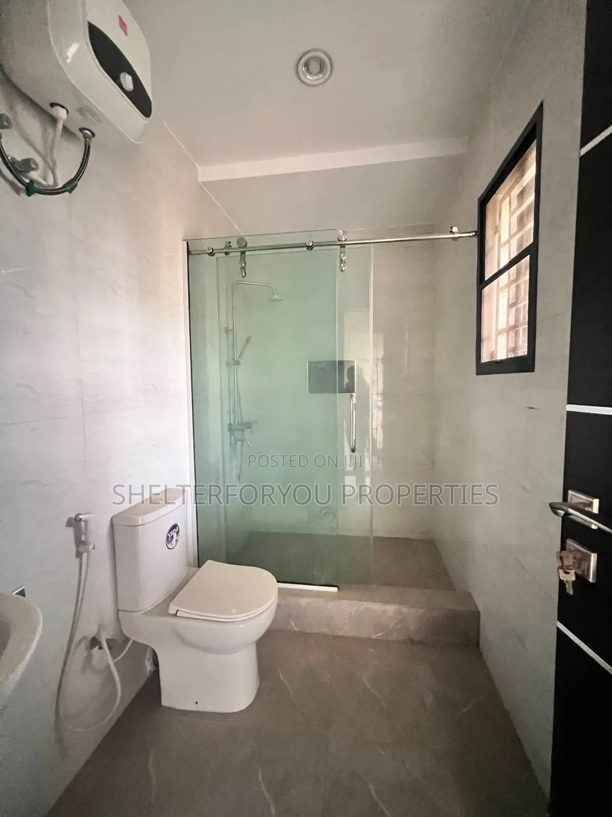 4bdrm Duplex in Off Lekki-Epe Expressway for rent in Off Lekki-Epe Expressway