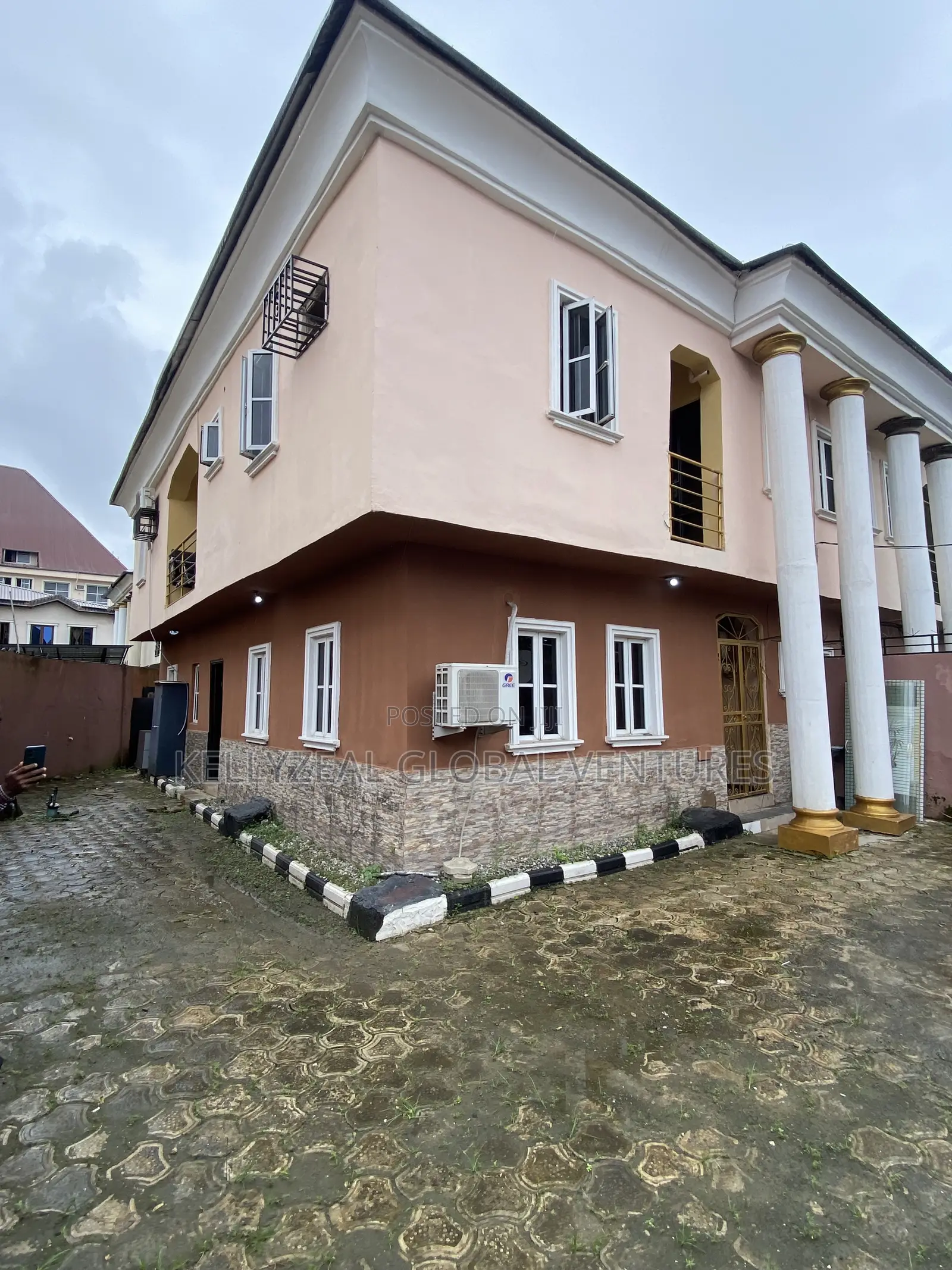 5bdrm Duplex in Divine Estate for sale in Amuwo-Odofin