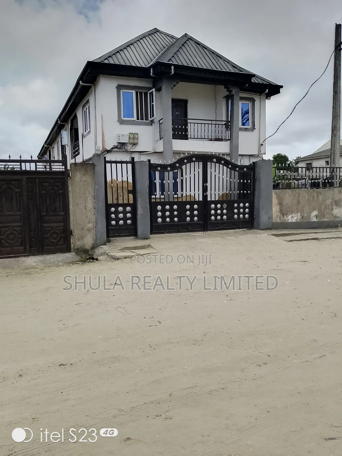 Furnished 17bdrm House in Ojo for sale in Ojo