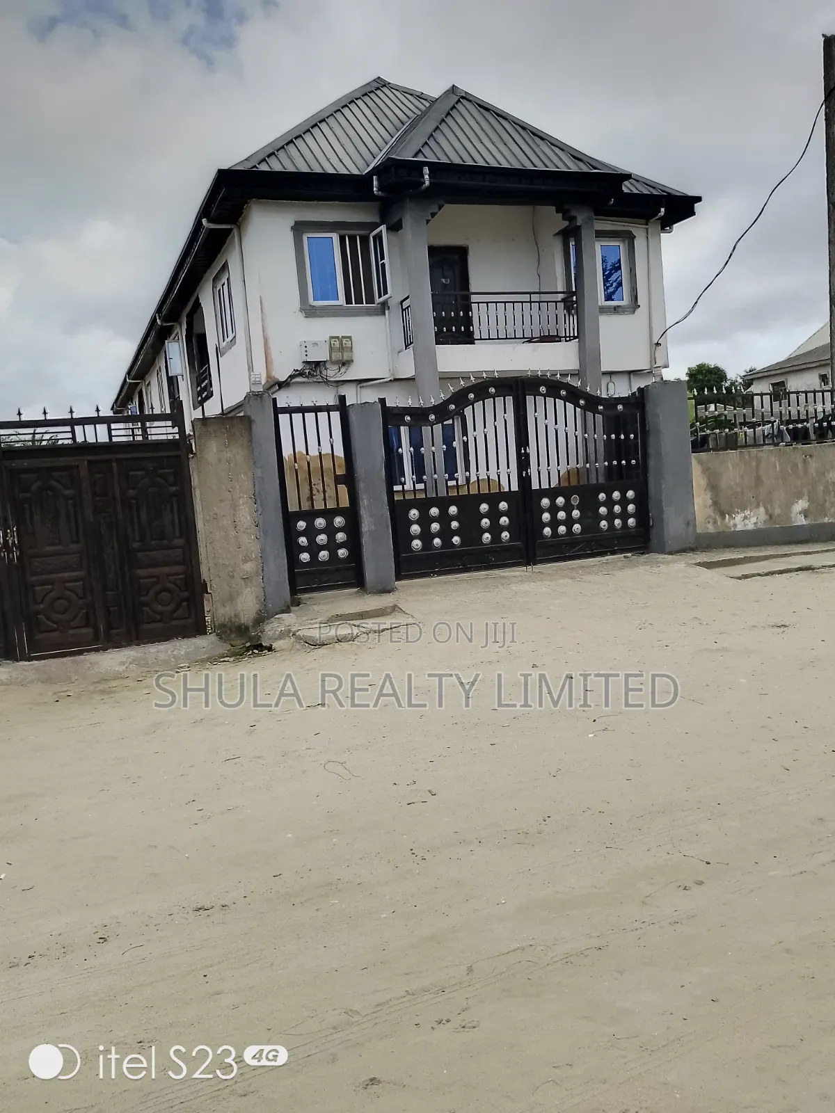 Furnished 17bdrm House in Ojo for sale in Ojo