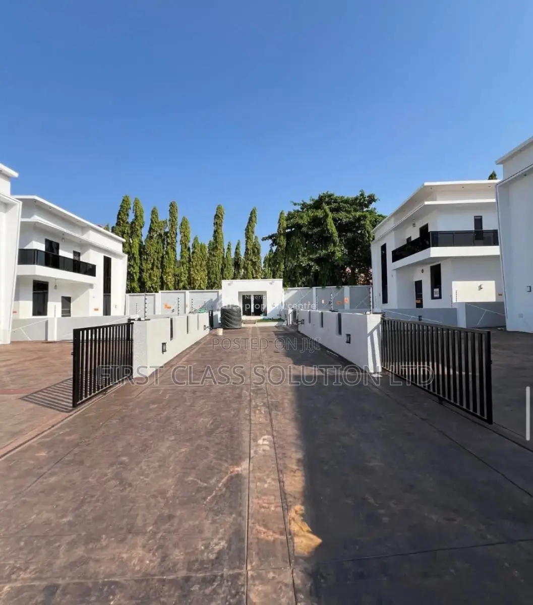 Furnished 5bdrm Duplex in Enugu State for sale in Enugu State
