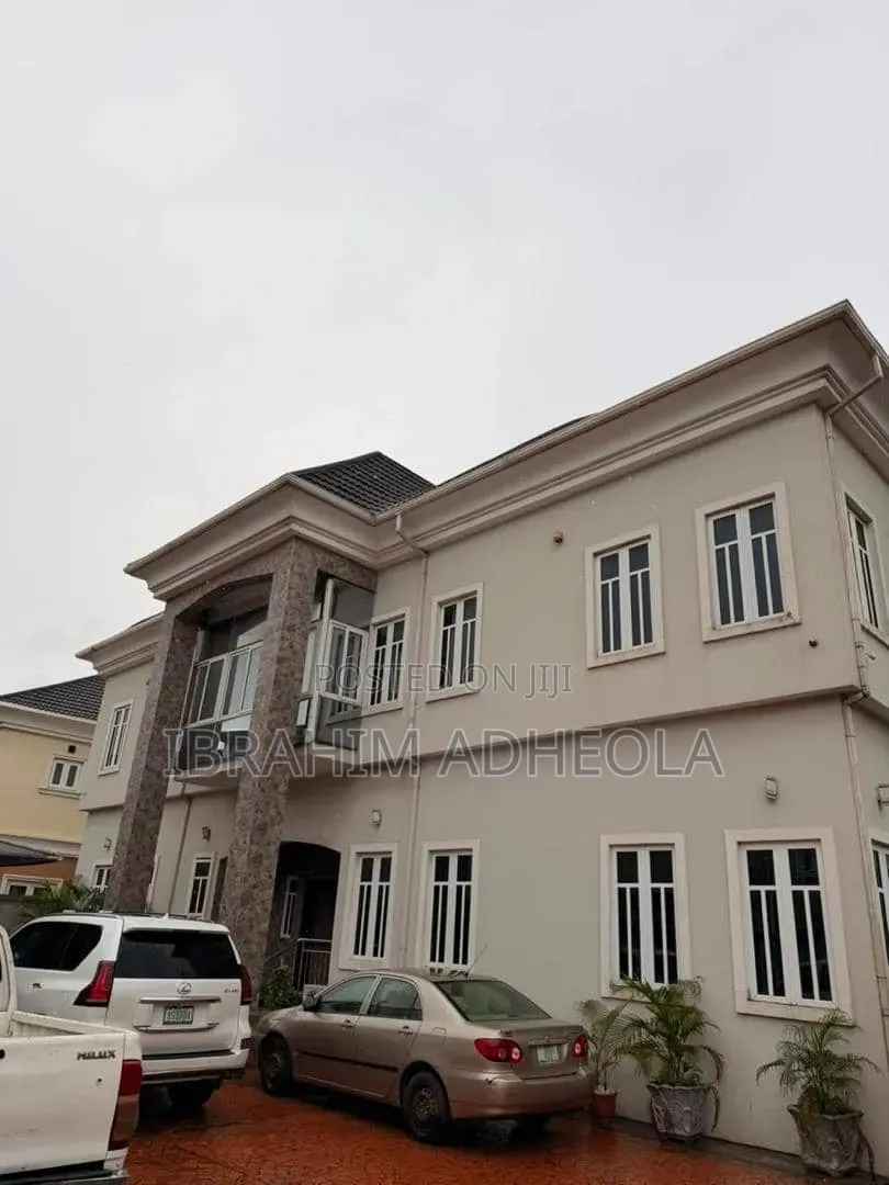 6bdrm Duplex in Ikeja Gra for sale in Ikeja GRA