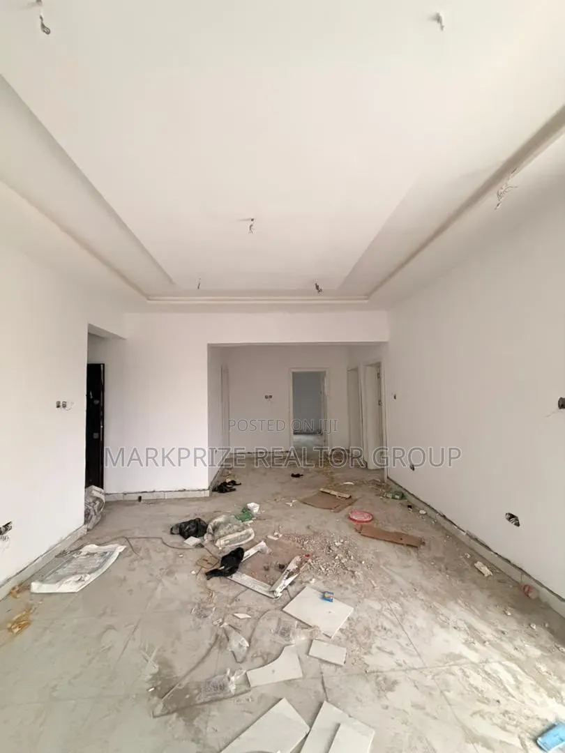 3bdrm Apartment in Opebi Ikeja Lagos for sale in Opebi