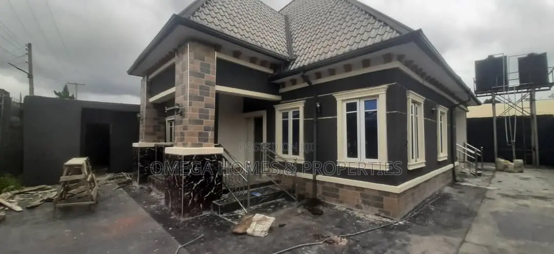 3bdrm Bungalow in Amakamma Federal, Umuahia for sale in Umuahia