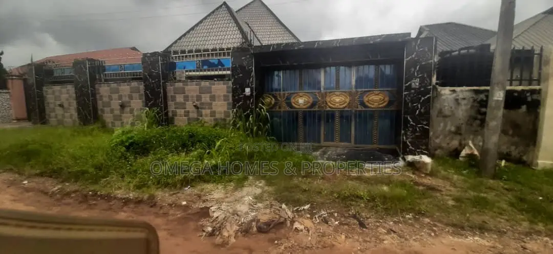 3bdrm Bungalow in Amakamma Federal, Umuahia for sale in Umuahia