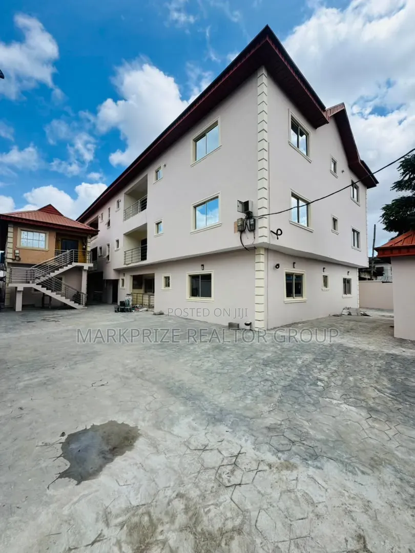 3bdrm Apartment in Ogba Ikeja Lagos for sale in Ogba GRA