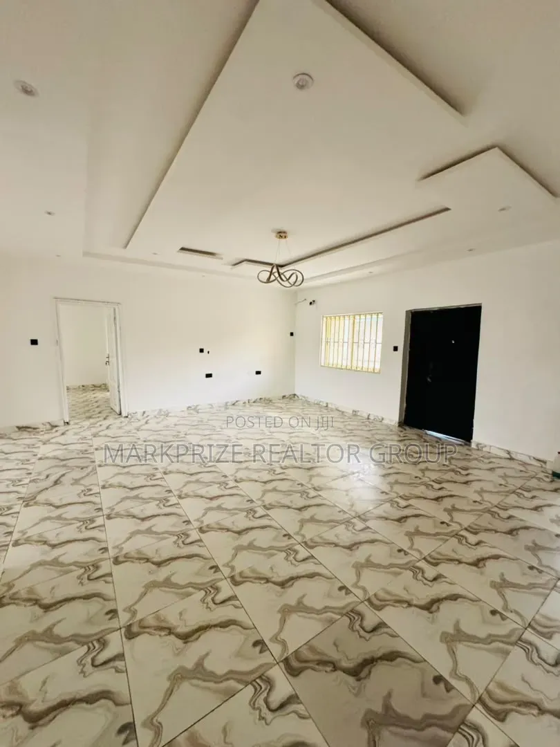 3bdrm Apartment in Ogba Ikeja Lagos for sale in Ogba GRA